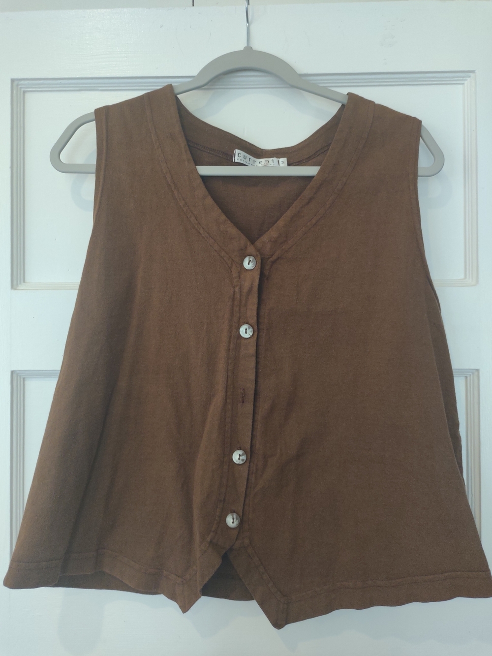 Cut Loose Brown Button-Front Sleeveless Top, Medium